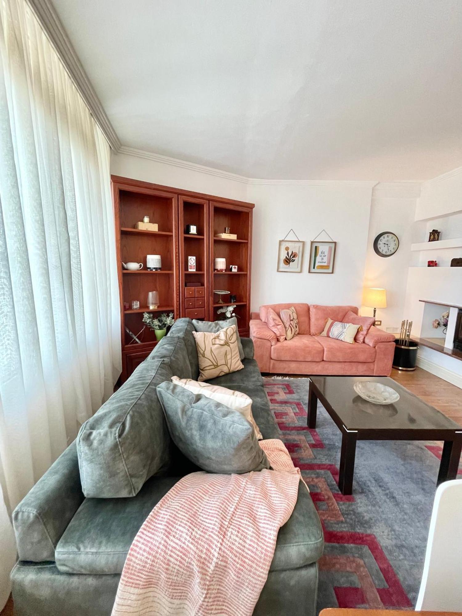 Metro Suites Tirana Rum bild